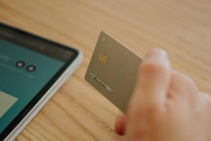 Crypto payment processor comparison criteria for merchant operations