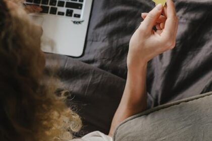 Offline crypto payments with QR codes and instant confirmation